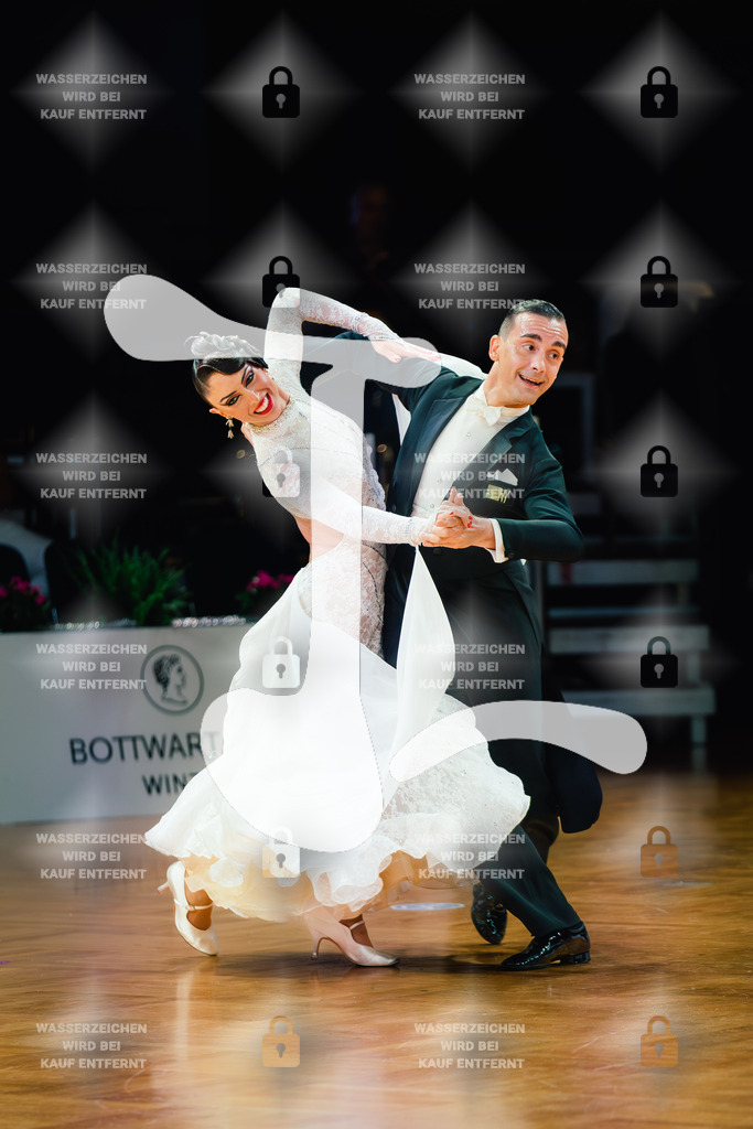 GOC 2025 - WDSF Open Standard Senior I 1st (13) Stefano Manni _ Tatiana Manni (Italy)-2025-08-21-9905 | Webshop for digital downloads and prints of dance sport, event & show photographer Julian Link - Realisiert mit Pictrs.com