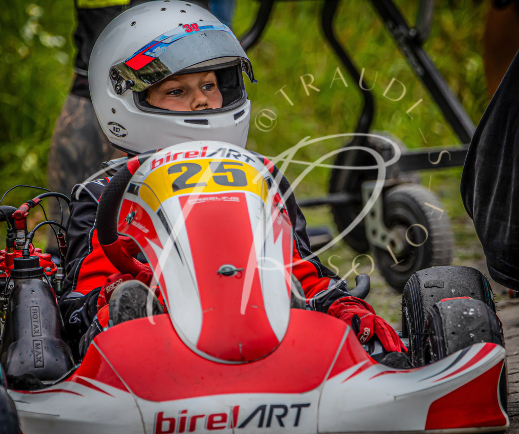 D2A7E980-2140-44C9-946E-2A31680CA1F1 | traudl_s_fotos