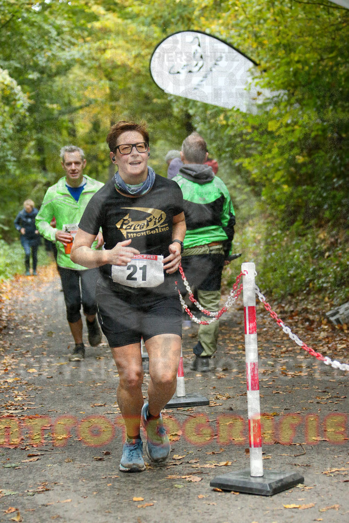 231029_1304_EX1_7030 | Sportfotografie im Rhein-Sieg Kreis, Köln, Bonn, NRW, Rheinland Pfalz, Hessen, etc. Unser Tätigkeitsfeld umfasst den Laufsport vom Volkslauf über den Marathon, Duathlon, Triathon bis zum Ultralauf wie Kölnpfad Ultra oder Schindertrail.