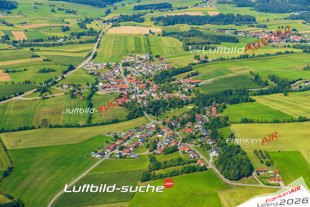 Luftaufnahme von Eppenschlag Vs Google Maps- Die Luftaufnahme wurde 2025 vom UL-Flugzeug heraus erstellt ( keine Drohne ) - Hochauflösende Luftaufnahme - für professionelle Ausdrucke geeignet. Die Geschenkidee !Mit Lizenz und Bildrechte bestellbar