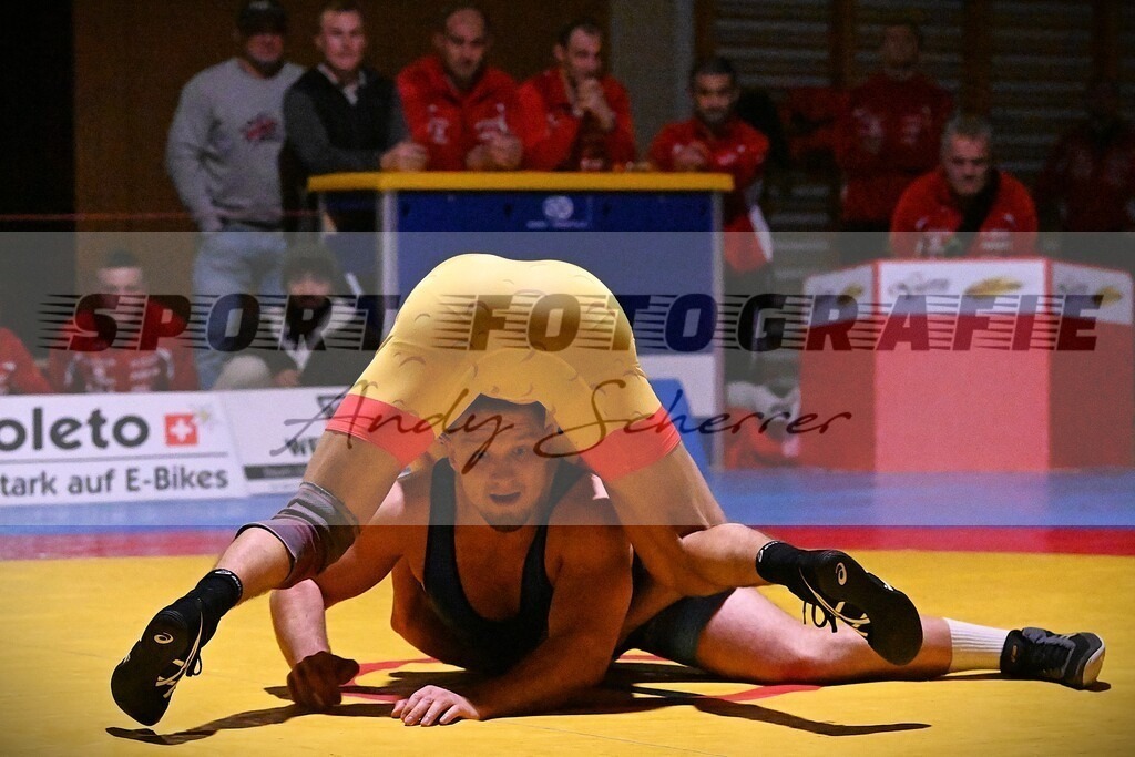 DSC_4576a | Kaufen Sie Sportbilder im Onlineshop von Andy Scherrer Sportfotografie. Faszinierende Bilder von Sportevents aus der ganzen Schweiz. Fussball, Frauenfussball, Unihockey, Handball, Schwingen und weiteren Sportarten. - Realisiert mit Pictrs.com