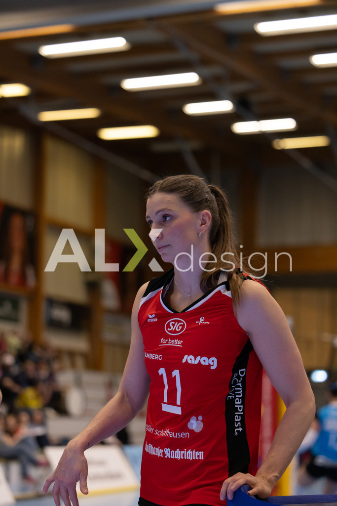 Volleyball I Frauen I Saison 2025-2026 I Volleyball NLA | Women I 1/2 Finals I  VC Kanti Schaffhausen - Sm'Aesch Pfeffingen I 07.03.2026 | 11 Kateřina Holásková (CZ) (VC Kanti Schaffhausen) – Mitte - Realisiert mit Pictrs.com