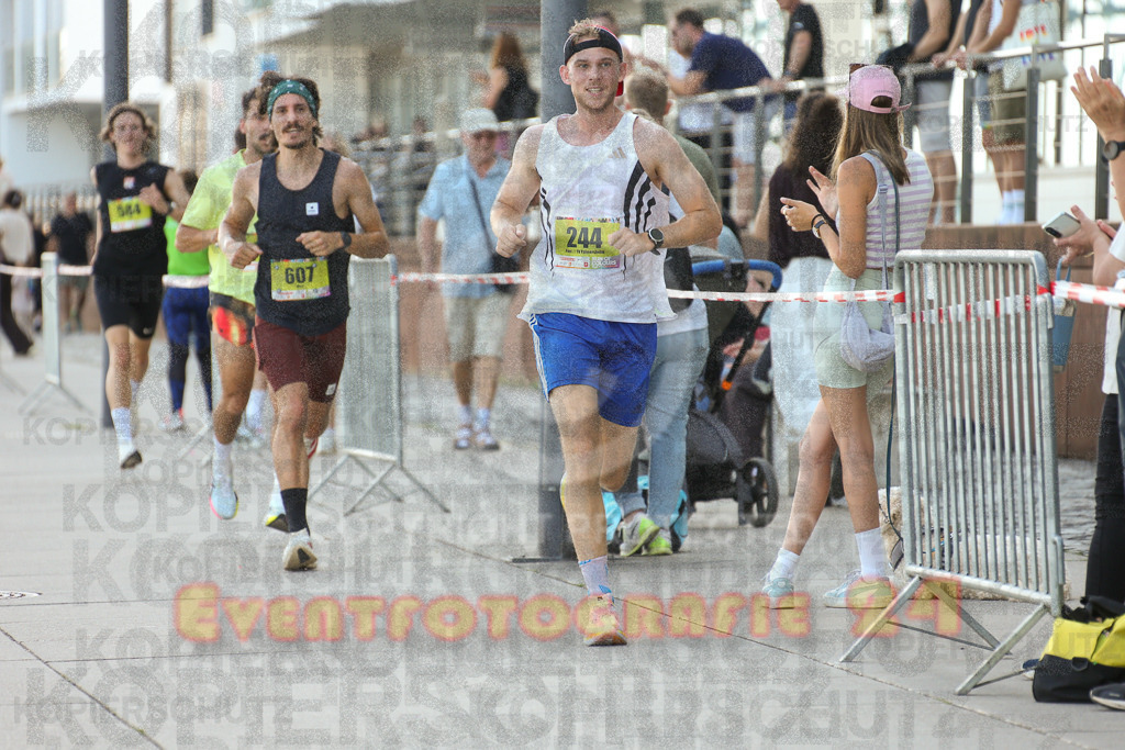 250920_1443_EX1_7381 | Sportfotografie im Rhein-Sieg Kreis, Köln, Bonn, NRW, Rheinland Pfalz, Hessen, etc. Unser Tätigkeitsfeld umfasst den Laufsport vom Volkslauf über den Marathon, Duathlon, Triathon bis zum Ultralauf wie Kölnpfad Ultra oder Schindertrail.