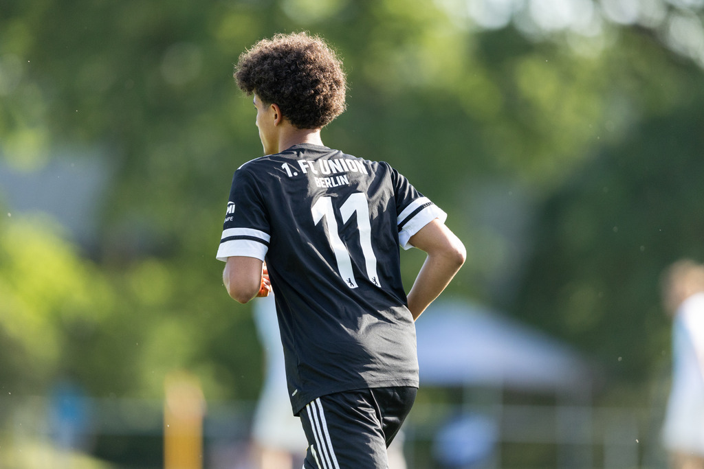 Fußball I Männer I 40. Pfingscup Hollage I 13274 | realhellocedii - Realisiert mit Pictrs.com