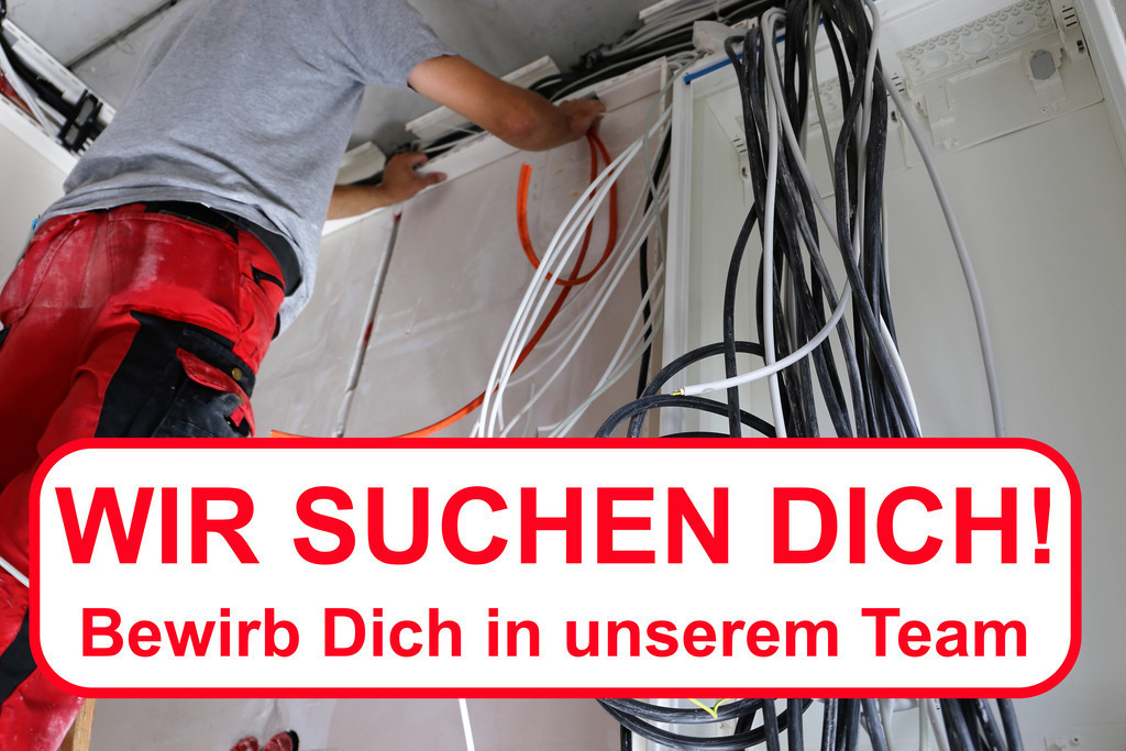 Elektriker gesucht (Vorlage) | Wir suchen Dich (Elektriker): Text WIR SUCHEN DICH BEWIRB DICH IN UNSEREM TEAM  auf dem Bild von einer Elektroinstallation (Vorlage Mitarbeitersuche) - Realisiert mit Pictrs.com