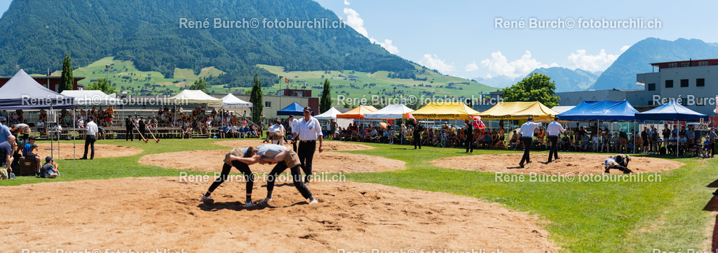 RB_08280-Pano | René Burch leidenschaftlicher Fotograf aus Kerns in Obwalden.  Hier finden sie Sport, Landschaft und Natur Fotografie.
 - Realisiert mit Pictrs.com