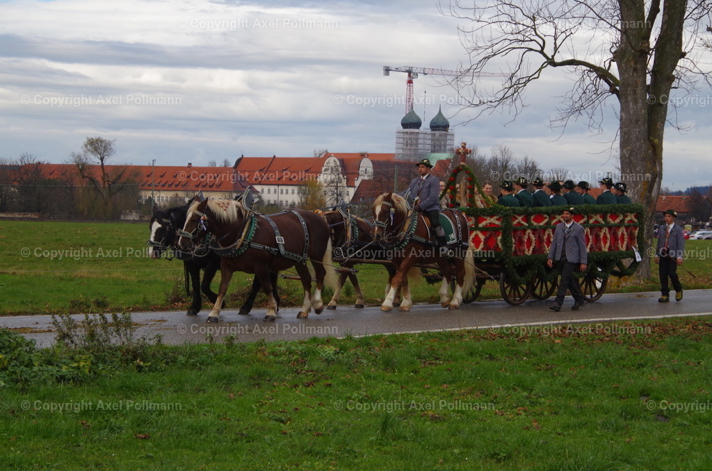 IMGP0382 | fotografiert von Axel PollmannLeonhardi Wallfahrt Benediktbeuern und Murnau, Fronleichnam, Fasching, Landschaft im Loisachtal und Benediktbeuern  - Realisiert mit Pictrs.com
