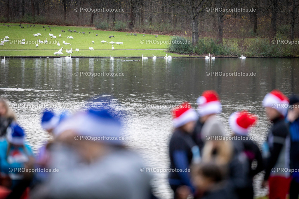 Bonner Nikolauslauf in Bonn, 08.12.2024 | Impressionen vom Bonner Nikolauslauf am 08.12.2024 in Bonn (Freizeitpark Rheinaue). Foto: BEAUTIFUL SPORTS/Axel Kohring
