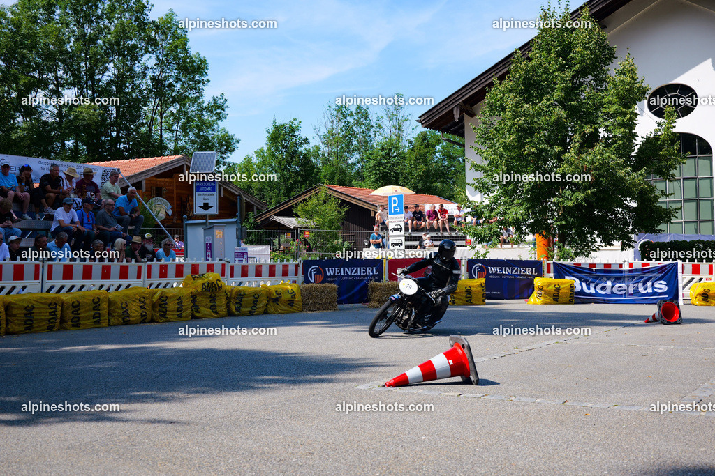 P1014885 | Erleben Sie atemberaubende, hochqualitative Fotos Ihrer Fahrt entlang der malerischen Alpenstraßen. Besuchen Sie alpineshots.com, um professionelle Aufnahmen Ihrer unvergesslichen Reise zu finden und zu kaufen - Realisiert mit Pictrs.com