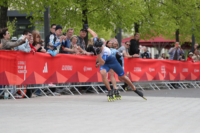 A90I3619-2 | Daniel Schäfer FotografieDie Schönsten Erinnerungen verblassen mit der Zeit. Doch Fotos helfen uns diese Erinnerungen, die Emotionen und den besonderen Moment ein Stück weit zurück zu holen.