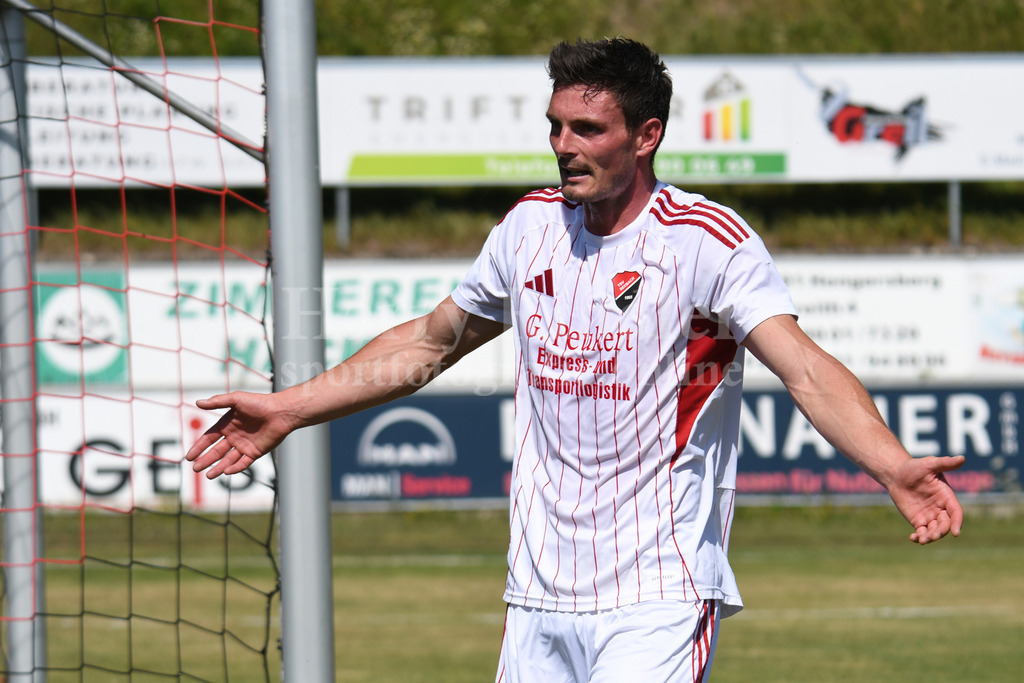 TSV Seebach : TSV Bad Abbach | Patrick Pfisterer  (TSV Seebach #27) - Realisiert mit Pictrs.com