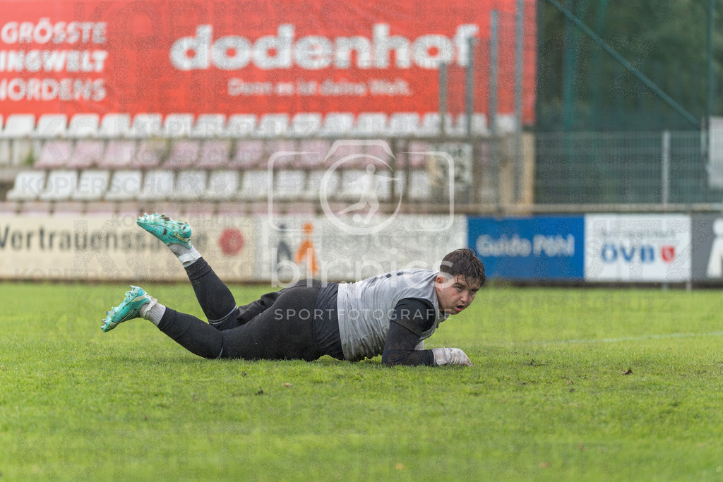 blr.pics_FC Oberneuland - JFV Bremen II | Professionelle Fußball- und Sportfotografie. Spielbilder online ansehen und kaufen – Einzelbilder oder komplette Galerien in hoher Qualität.
