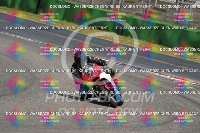 2025_08_04_PBK_15749 | Sportfotografie; SlowMotion; Video; Rennstrecke; Hafeneger; Speer; Racing; RSE; BMW; CBO; Trackday; Motorsportarena; Hockenheimring; Brno; Most; Barcelona; Valencia