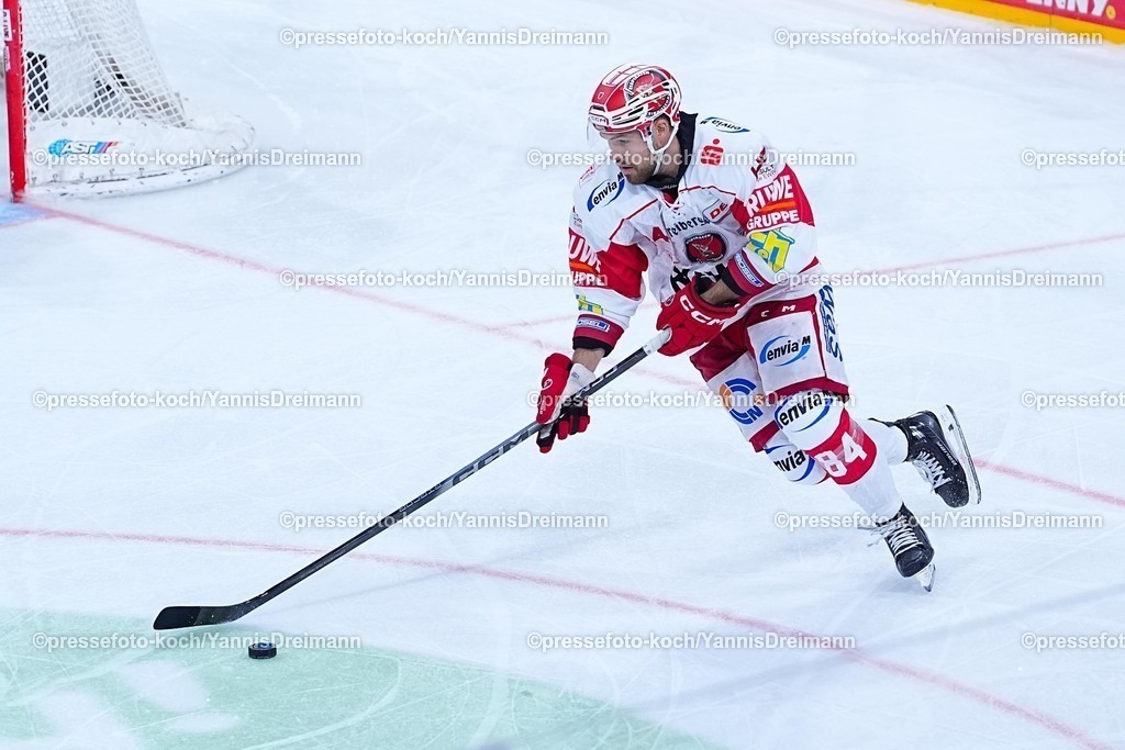 xYDR12102501101 | 12.10.2025, xydrx, Eishockey, DEL2, Düsseldorfer EG - Eispiraten Crimmitschau, PSD Bank Dome Düsseldorf: Louis Brune (Eispiraten Crimmitschau #84)