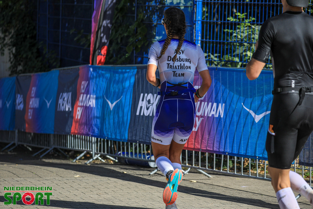 IRONMAN70-3-Duisburg-2025_Laufen_062 | Bildergalerie von Sport-Ereignissen aber auch von weiteren spannenden Dingen - nicht nur vom Niederrhein. In Anlehnung an den bekannten Spruch von Hanns Dieter Hüsch heißt das Motto: "Niederrhein ist überall".  - Realisiert mit Pictrs.com