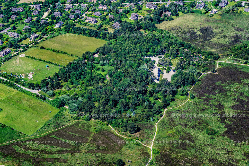 Sylt_Kampen_Künstlercaf_Kupferkanne_ELS_5275130625 | KAMPEN (SYLT) 13.06.2025 Gebäude des Restaurant " Kupferkanne " in Kampen (Sylt) auf der Insel Sylt im Bundesland Schleswig-Holstein, Deutschland. Weiterführende Informationen bei: Kupferkanne Kampen / Sylt Rieck - Schäfer oHG. // Building of the restaurant " Kupferkanne " in Kampen (Sylt) on Island Sylt in the state Schleswig-Holstein, Germany. Further information at: Kupferkanne Kampen / Sylt Rieck - Schaefer oHG. Foto: Martin Elsen