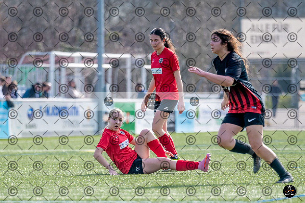 20260308_FCR_FF-17 vs FCRohr_FF17_042-226 | Sport und Naturfotografie von Roberto Esposito zeigt echte Momente Bewegung und die Schönheit der Natur. Ausdrucksstarke Bilder schaffen Emotionen.