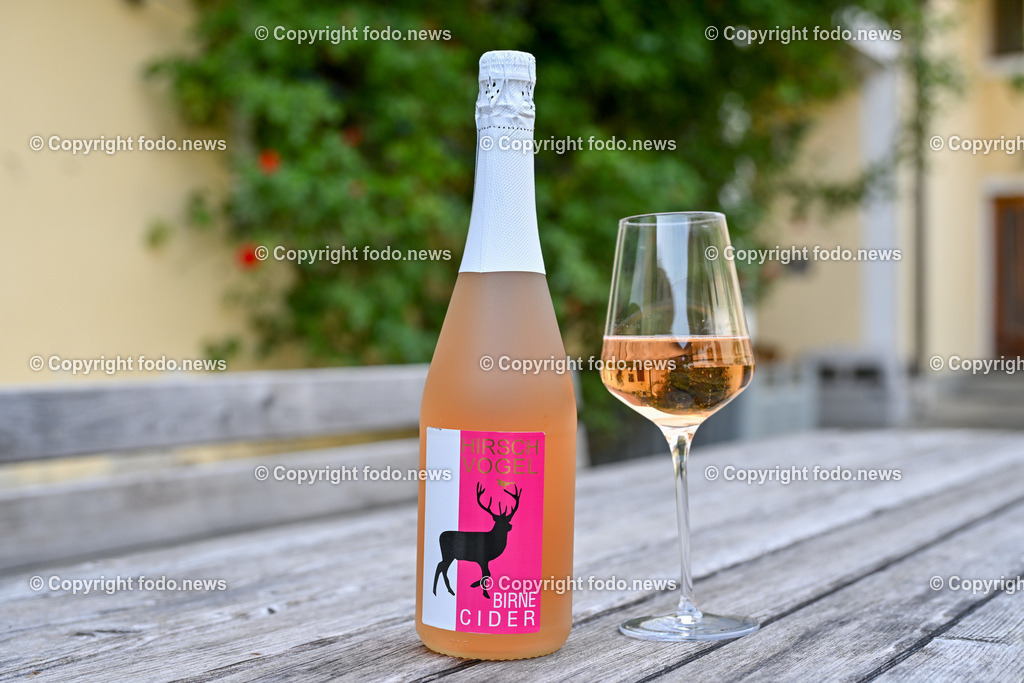 Thening_ Obstbauer Hirschvogel_ 07.05.2024-41 | 07.05.2024, Thening, AUT, Obstbauer Hirschvogel, im Bild Birnen Cider von Hirschvogel