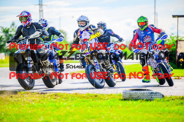 MaZZes_FotoMatrix_240713_6021986_8686 | UE40