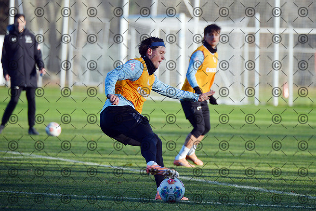 RGE_7152b | Hertha BSC, 2.Bundesliga, Herren, Training, Saison 2025/26, im Bild: Fabian Reese ( Hertha BSC ),  Fotograf: Ralf Gebhardt - Realisiert mit Pictrs.com