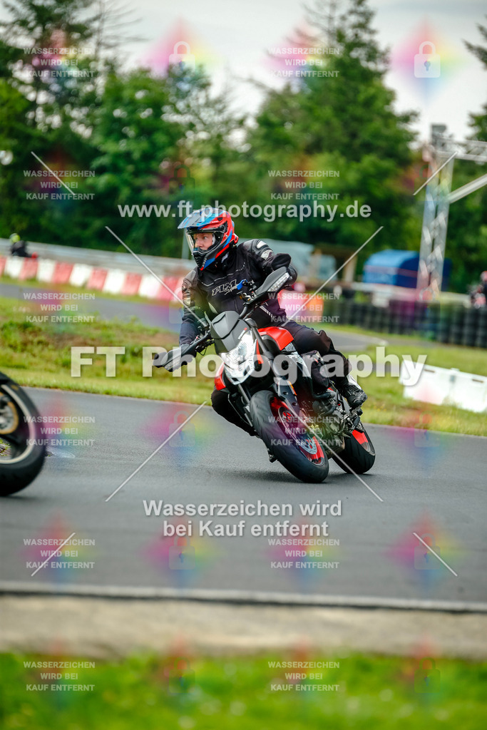 VBK-3828 | Hier findet Ihr Bilder von Touristenfahrten auf der Nürburgring Nordschleife oder von anderen Veranstaltungen die ich besucht habe. Viel Spass beim Durch Schauen 