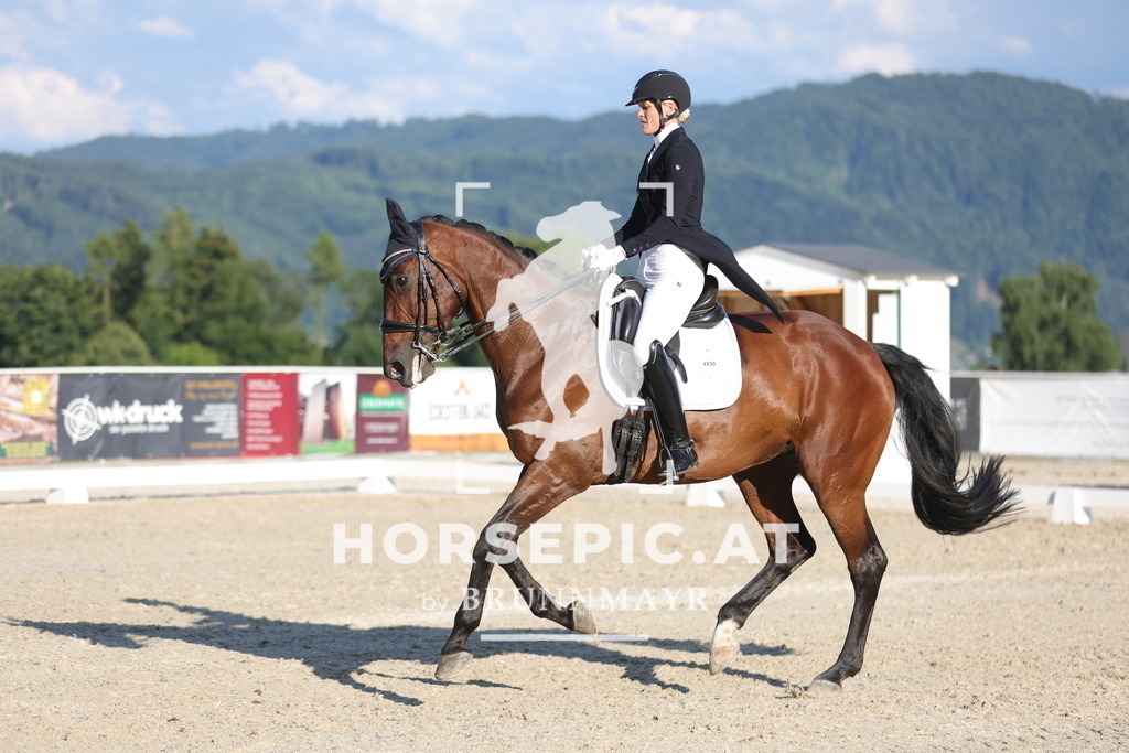 0P6A3155 | Willkommen bei Brunnmayr - Design & Fotografie – Ihrem Spezialisten für Reitturniere und Pferdeveranstaltungen in Oberösterreich, Salzburg und Bayern! Seit über 17 Jahren sind wir leidenschaftlich dabei.