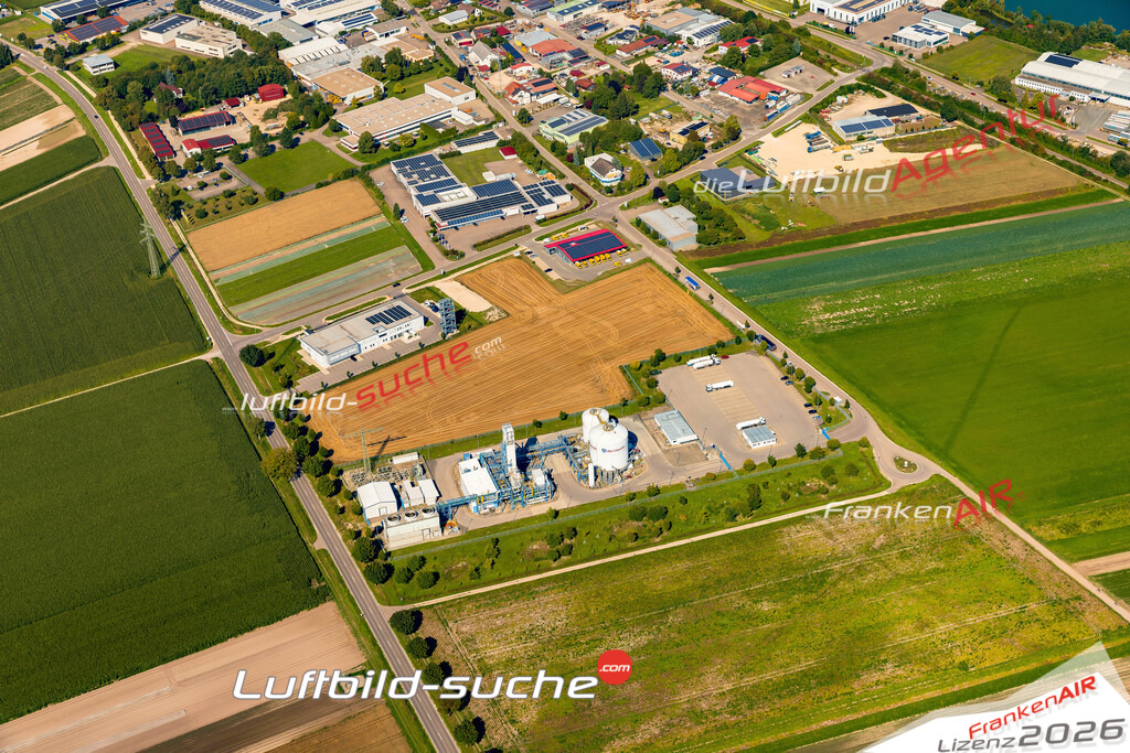 Luftaufnahme von Gundelfingen an der Donau - Die Luftaufnahme wurde 2025 vom UL-Flugzeug heraus erstellt ( keine Drohne ) - Hochauflösende Luftaufnahme - für professionelle Ausdrucke geeignet. Die Geschenkidee !Mit Lizenz und Bildrechte bestellbar