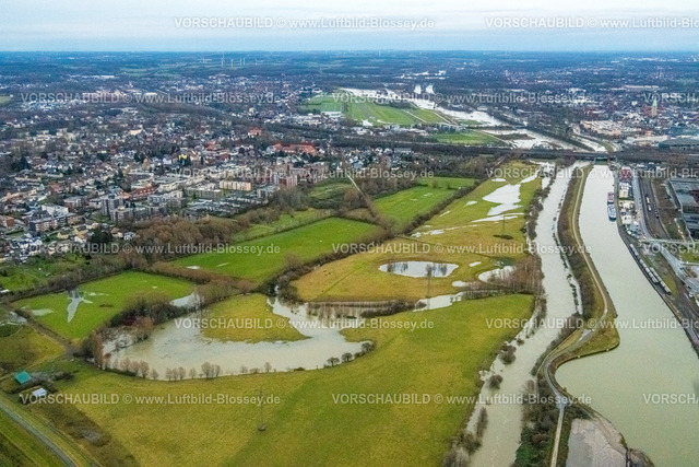 Hamm231204864 | Luftbild vom Hochwasser der Lippe, Weihnachtshochwasser 2023, Fluss Lippe tritt nach starken Regenfällen über die Ufer, Überschwemmungsgebiet Lippeaue Erlebensraum Lippestrand, hinten der Flugplatz Lippewiesen, Datteln-Hamm-Kanal, Stadtbezirk Heessen, Hamm, Ruhrgebiet, Nordrhein-Westfalen, Deutschland
