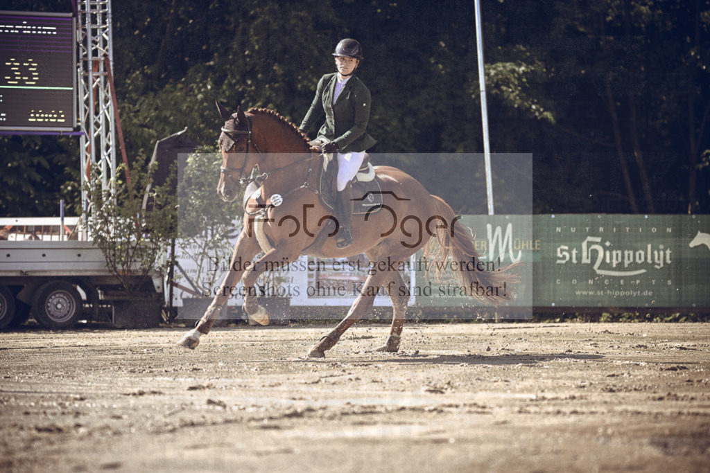 20240530-DOS_0364 | Entdecke hochwertige Reitturnierfotos von Foto Oger. Professionell, emotional und authentisch – jetzt Lieblingsmomente im Shop bestellen.Deutschlandweite Turnierfotografie. - Realisiert mit Pictrs.com