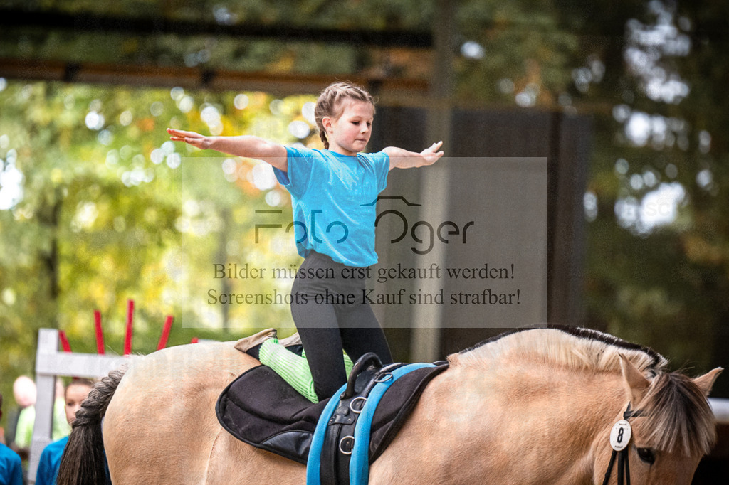 DOS_0116 | Entdecke hochwertige Reitturnierfotos von Foto Oger. Professionell, emotional und authentisch – jetzt Lieblingsmomente im Shop bestellen.Deutschlandweite Turnierfotografie. - Realisiert mit Pictrs.com