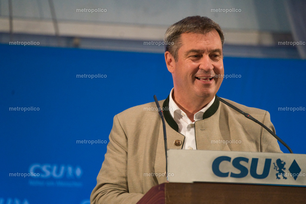 Markus Söder im Bierzelt (Trudering) (9) | Metropolico