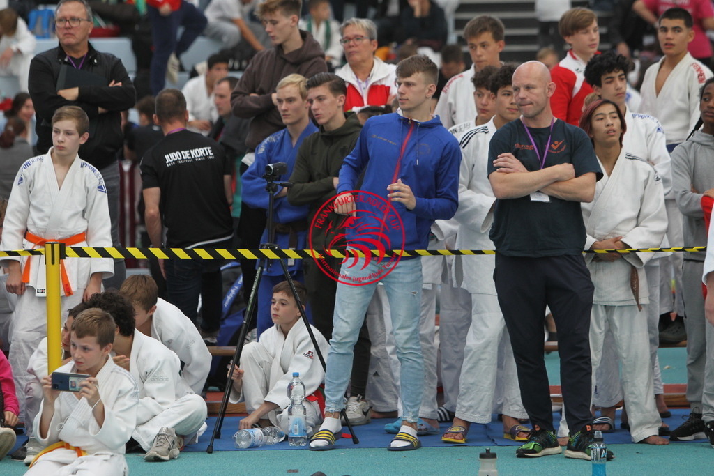 JT6F9912 | Fotos vom Adler Cup - Pictures from Adler Cup

Hier findet Ihr alle Eindrücke und großen Momente der Adler Cup Wochenenden. Here you will find all impressions and great moments of the Adler Cup weekends. - Realisiert mit Pictrs.com