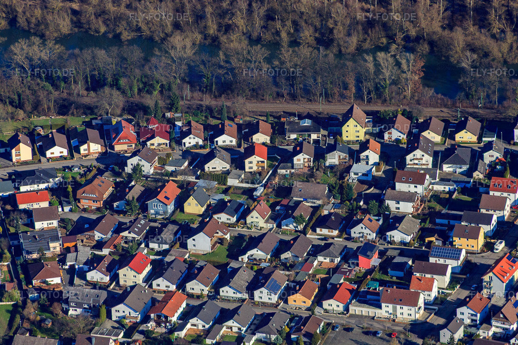 Berliner Straße | Luftbild: Berliner Straße in Lingenfeld im Bundesland Rheinland-Pfalz in Deutschland. Foto: IMG_36768.jpg vom 16.01.2011 durch Werner Riehm/FLY-FOTO.de - Realisiert mit Pictrs.com
