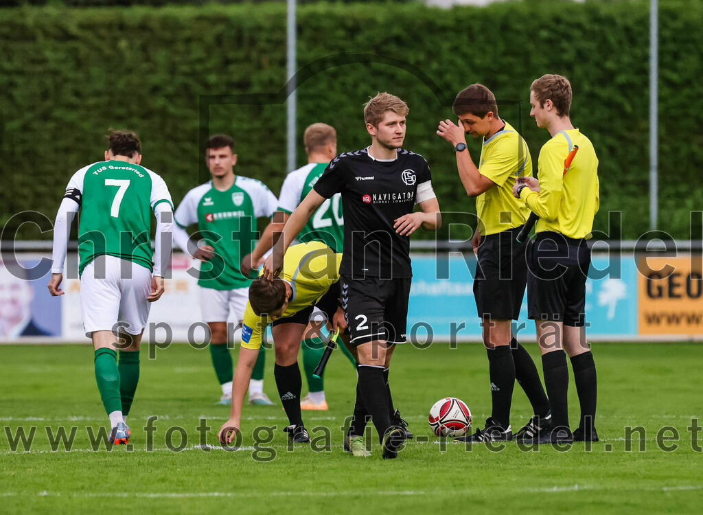 2023-08-09_011_FC_Schwaig_gegen_TuS_Geretsried | Deutschland, 09.08.2023:
Fußball, Landesliga Südost 2023 / 2024, 5. Spieltag, FC Schwaig gegen TuS Geretsried, Endergebnis: 4:1

Tobias Jell (FC Schwaig, #2)

Foto: Christian Riedel / fotografie-riedel.net