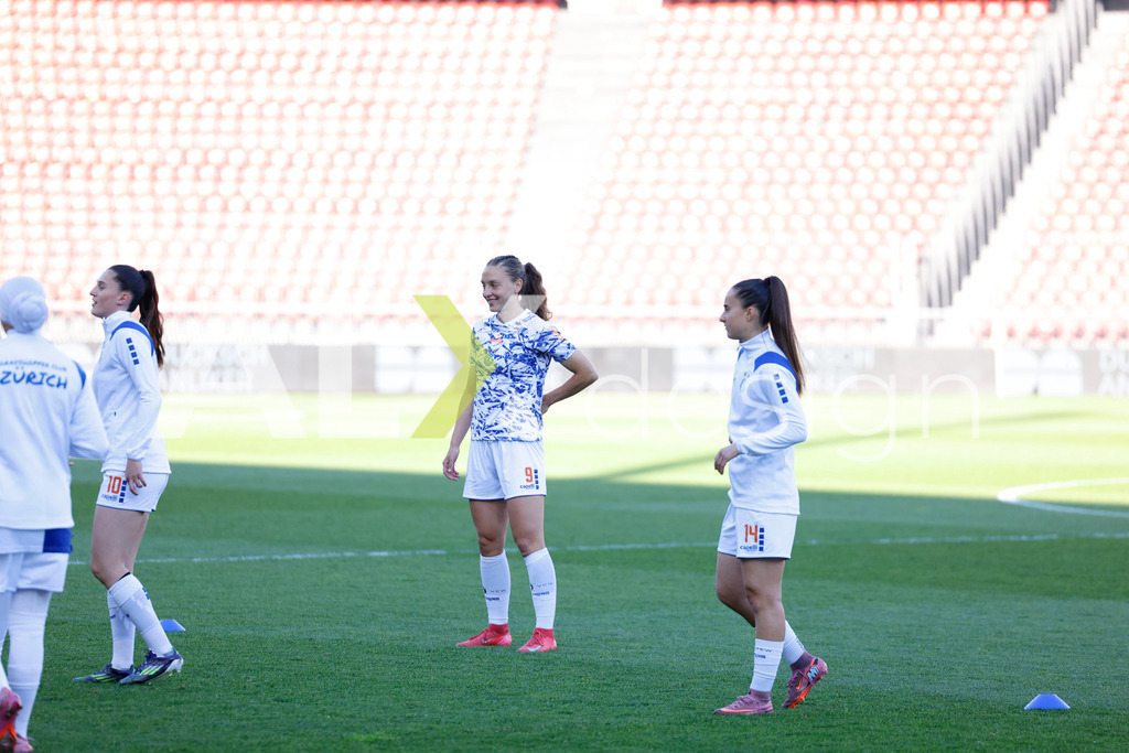 GC Zürich vs FC Zürich - AXA Women’s Super League Playoffs - Stadion Letzigrund | BRIGITTA PULINS of Grasshopper Club Zürich before the AXA Women’s Super League Playoffs quarter-final second leg between GC Zürich and FC Zürich at Stadion Letzigrund, Zurich, Switzerland. - Realisiert mit Pictrs.com