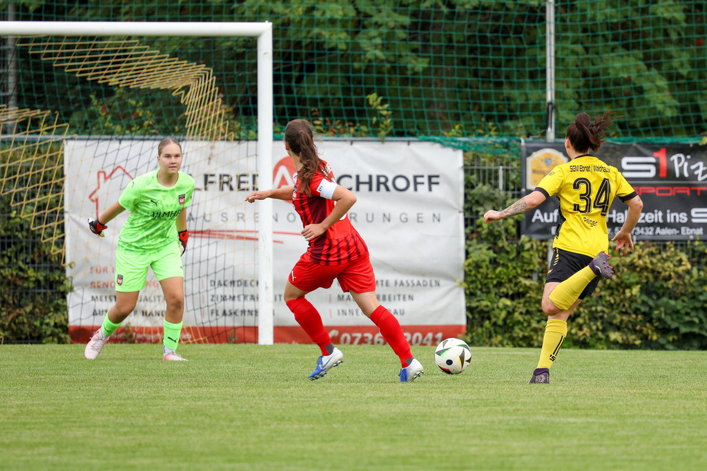 Fußball I FRAUEN I Saison 2025-2026 I Freundschaftsspiel I SGM Ebnat-Waldhausen - 1FC Heidenheim 1846 2 I_250823_2553 | Fotopresso – Sportfotografie in Heidenheim & Umgebung. Professionelle Sportfotografie für unvergessliche Momente. Dynamische Action-Shots, emotionale Szenen & hochwertige Bilder. - Realisiert mit Pictrs.com