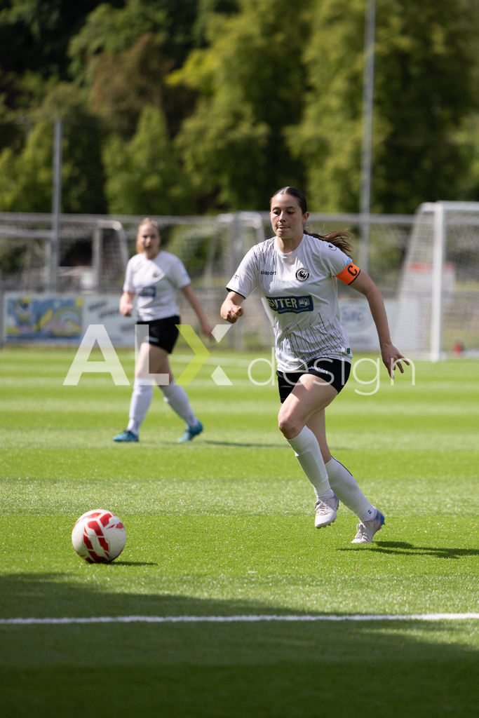 Fußball I Frauen I Saison 2025-2026 I Frauen 3. Liga | FVRZ Gruppe 2 | 18. Spieltag I Spielvereinigung Schaffhausen Damen 1 - Team Furttal Zürich I 17.05.2026 | Hochwertige Sportfotos kaufen & lizenzieren für Medien, Vereine, Agenturen & Sportler:innen. Entdecke professionelle Sportfotografie im Bildshop von Alexander Franzen. - Realisiert mit Pictrs.com
