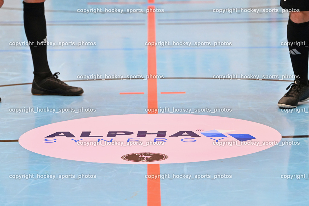 Carinthia Flamengo Futsal Club vs. FC Ljuti Krajisnici | Alpha Synergy, Ballspende, Carinthia Flamengo Futsal Club vs. FC Ljuti Krajisnici, Carinthia Flamengo Fusal Club vs. FC Ljuti Krajisnici am 12.10.2025 in Klagenfurt (Ballspielhalle Viktring), Austria, (Photo by Bernd Stefan)