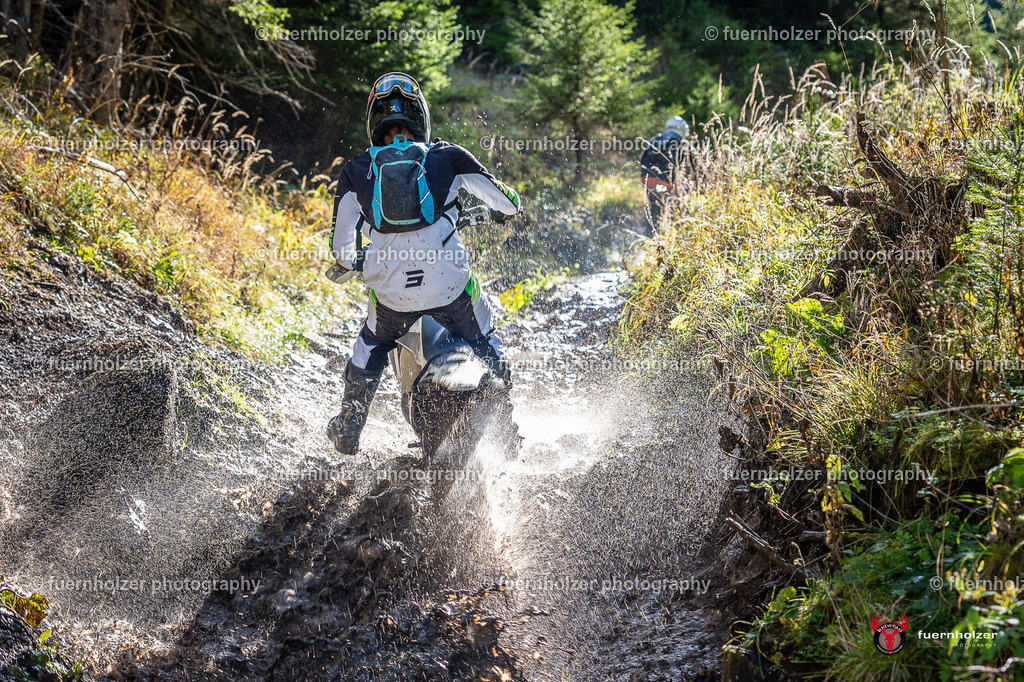 fuernholzer_251026-C1-218 | Fotografische Impressionen von der Red Stag Enduro Extreme by fuernholzer-photography.com. Endurosport in Österreich fotografisch festgehalten von fuernholzer. Auftragsfotografie für Private, Gewerbefotos und Industriefotografie. Eventfotografie, Sportfotografie und Motorsportfotografie. Anbieter von Fotoworkshops, Fototraining, fotografischen Vorträgen und Fotoseminaren.