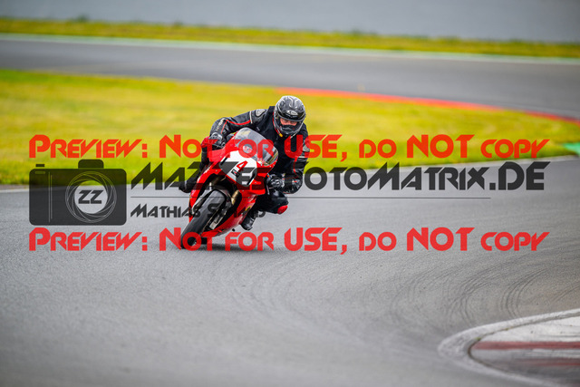 MaZZes_FotoMatrix_240724_6007705_7302 | ROT