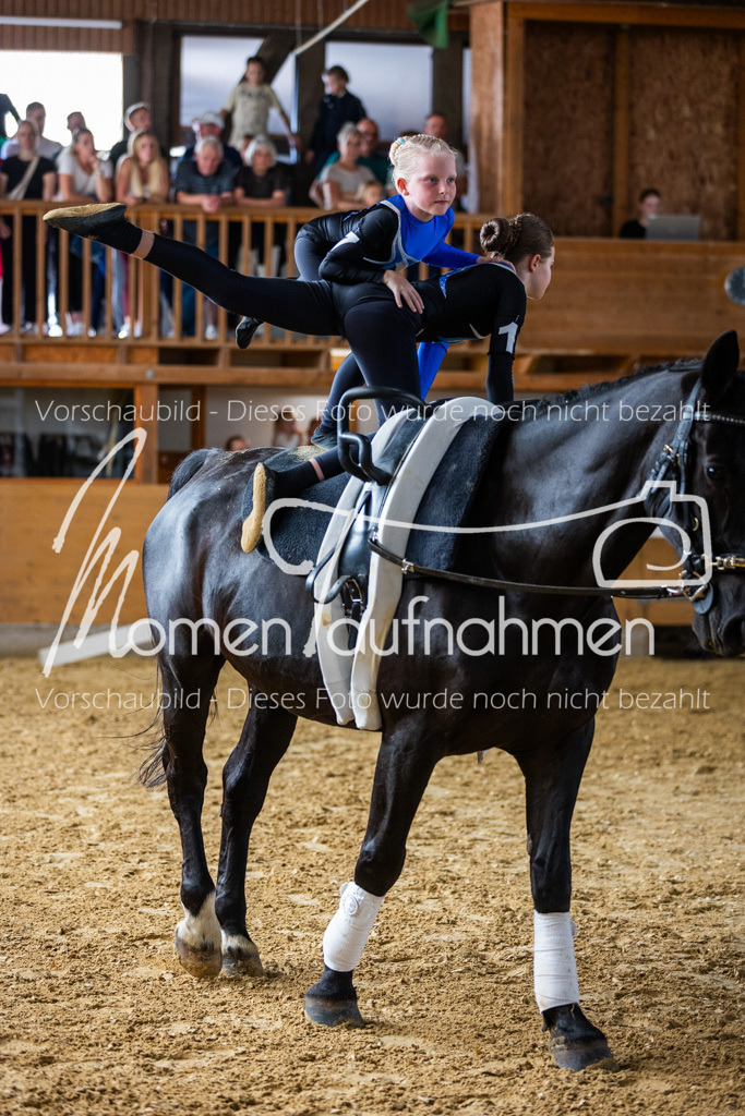 SS-Maxi-072 | MomenTaufnahmen Pferdesportfotos