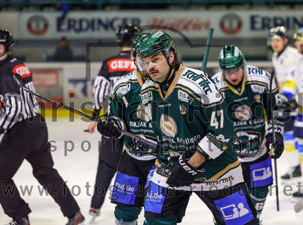 2025-12-05_128_TSV_Erding_gegen_Stuttgart_Rebels | Erding, Deutschland, 05.12.2025:Eishockey, Oberliga Süd 2025 / 2026, 23. Spieltag, TSV Erding gegen Stuttgart Rebels, Endergebnis: 5:6Marco Pfleger (Erding Gladiators, #47)Foto: Christian Riedel / fotografie-riedel.net
