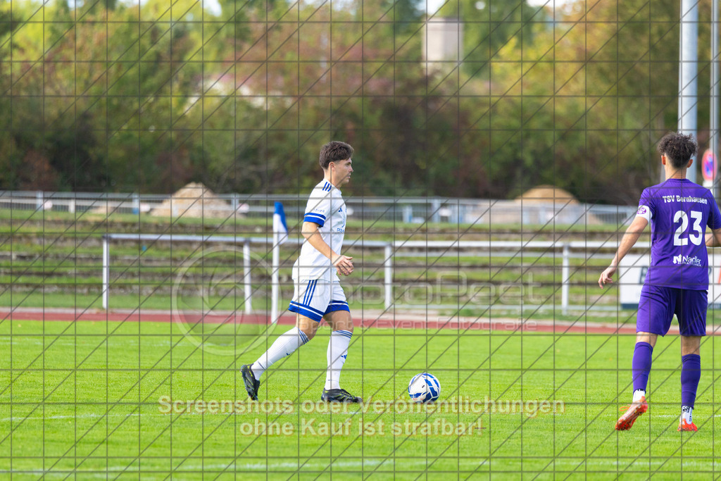 20261010_153436_0237_(c)_by_PhotoPeet | #,1.FC Eislingen (weiß) vs. TSV Bernhausen (lila), Fussball, Landesliga 2 - wfv, 11. Spieltag, Saison 2026/2027, Rasenplatz, Eichbachstation, Haldenstraße, 73054 Eislingen, 10.10.2026 - 15:30 Uhr,Foto: PhotoPeet / Sport- &amp; Eventfotografie / Peter Harich
