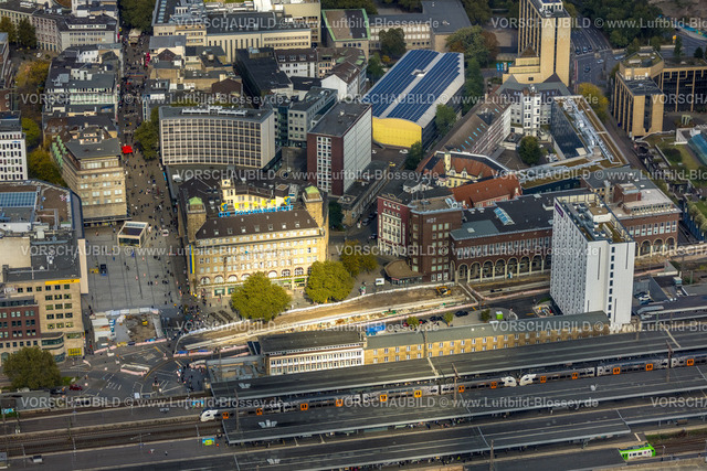 Essen241001530 | Luftbild, Hbf Hauptbahnhof mit Premier Inn Essen City Centre Hotel, Baustelle Willy-Brandt-Platz und Select Hotel Handelshof, Fußgängerzone Kettwiger Straße City, Stadtkern, Essen, Ruhrgebiet, Nordrhein-Westfalen, Deutschland