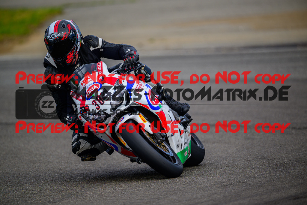 MaZZes_Fotomatrix_20250421_6007705_3796 | ROT