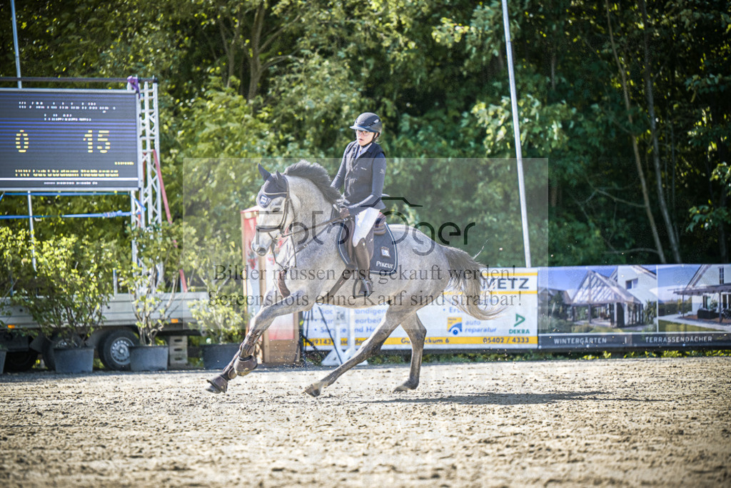 DOS_8907 | Entdecke hochwertige Reitturnierfotos von Foto Oger. Professionell, emotional und authentisch – jetzt Lieblingsmomente im Shop bestellen.Deutschlandweite Turnierfotografie. - Realisiert mit Pictrs.com
