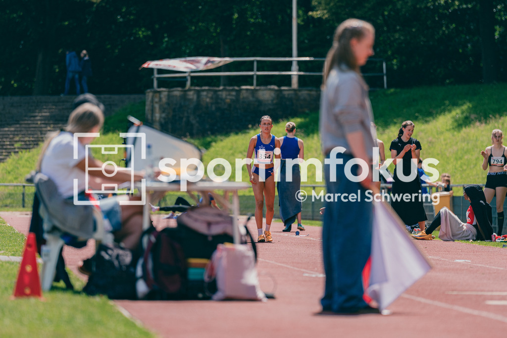 FLVW-Meisterschaften 2026 | Impressionen und Wettkampfszenen der FLVW-Meisterschaften 2026 mit Athletinnen und Athleten verschiedener Vereine und Altersklassen in unterschiedlichen Disziplinen der Leichtathletik. - Realisiert mit Pictrs.com