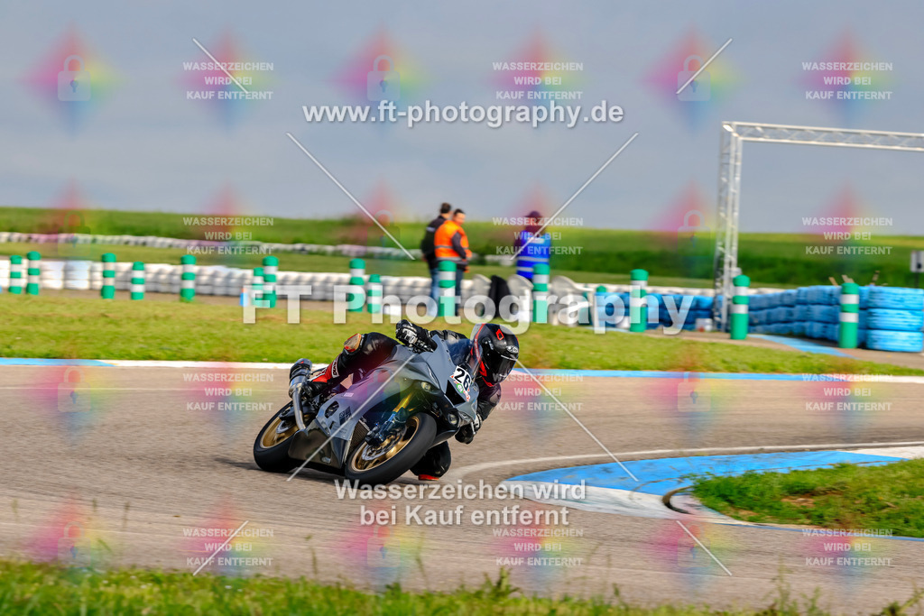 MotoTeam-8244 | Hier findet Ihr Bilder von Touristenfahrten auf der Nürburgring Nordschleife oder von anderen Veranstaltungen die ich besucht habe. Viel Spass beim Durch Schauen 