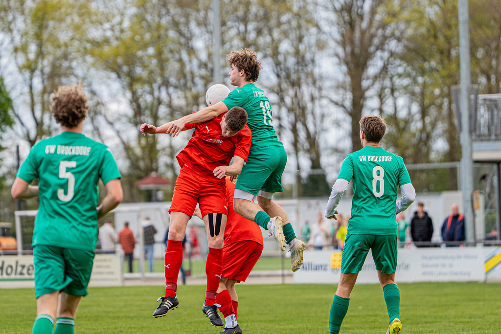 Fußball I Herren I Saison 2025-2026 I Kreisliga VEC I 23. Spieltag I SV GW Brockdorf II - VFL Oythe II I 04248 | jns.sportfotos - Realisiert mit Pictrs.com