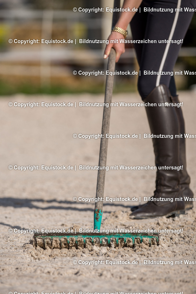 20160421_Reitplatzpflege_0017 | equistock